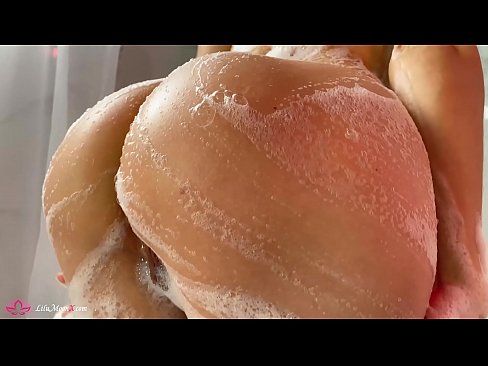 ❤️ Brunetka masturbuje kundičku s vibrátorom až do intenzívneho orgazmu v sprche ❤❌ Jedinečné porno na sk.porn-milf-300.ru ❤