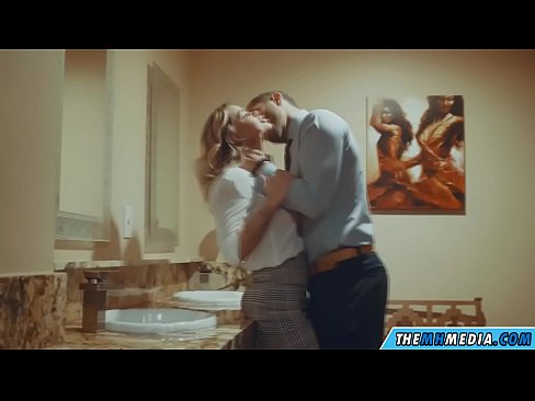 ❤️ Keď vás prsnatá blondínka zvádza na verejných toaletách ❤❌ Jedinečné porno na sk.porn-milf-300.ru ❤